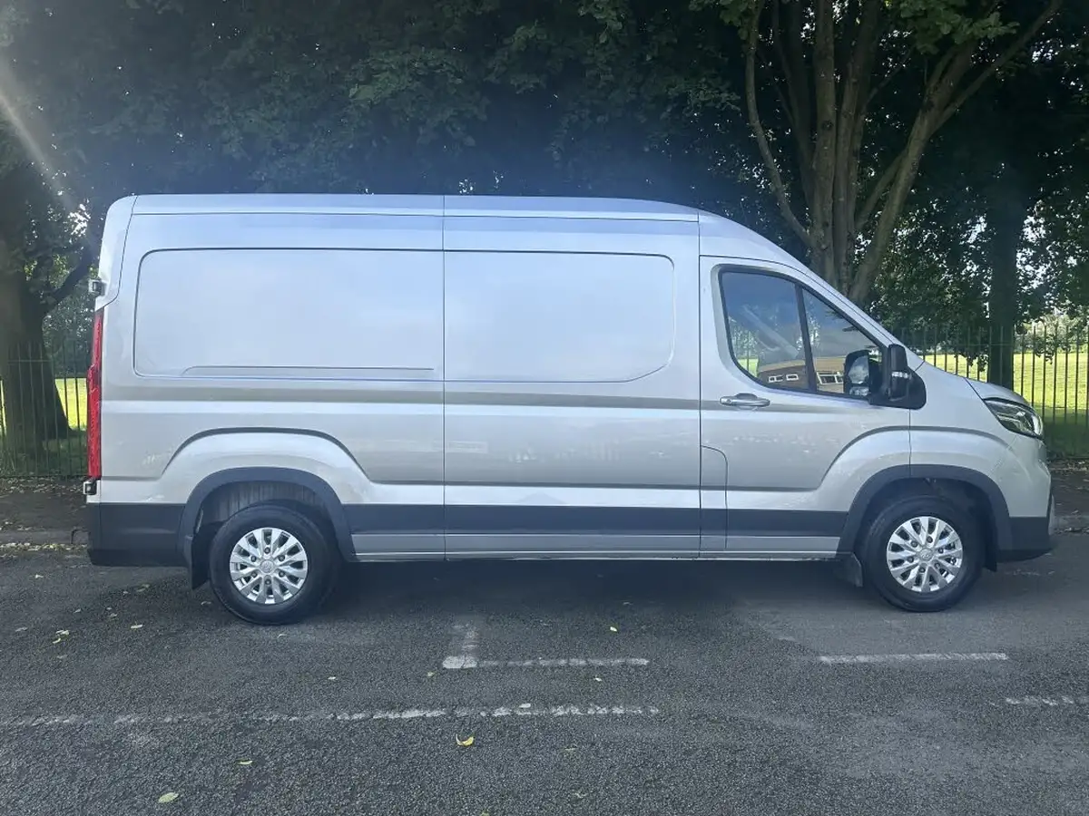 2023-maxus-deliver-9-20tdi-l3h2-lux-big-3