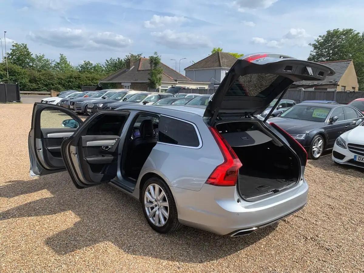 2017-volvo-v90-20td-d4-inscription-big-49