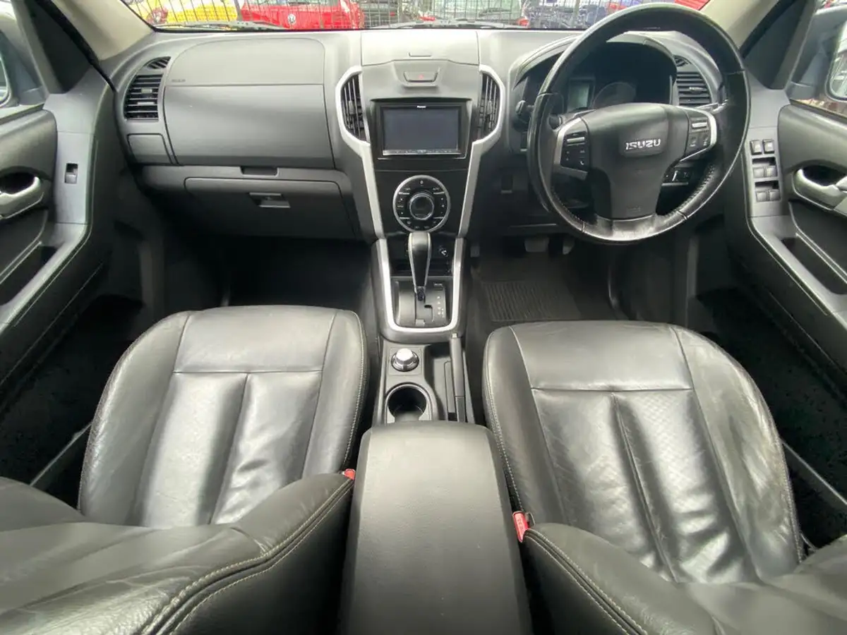 2017-isuzu-d-max-25td-utah-huntsman-auto-big-13