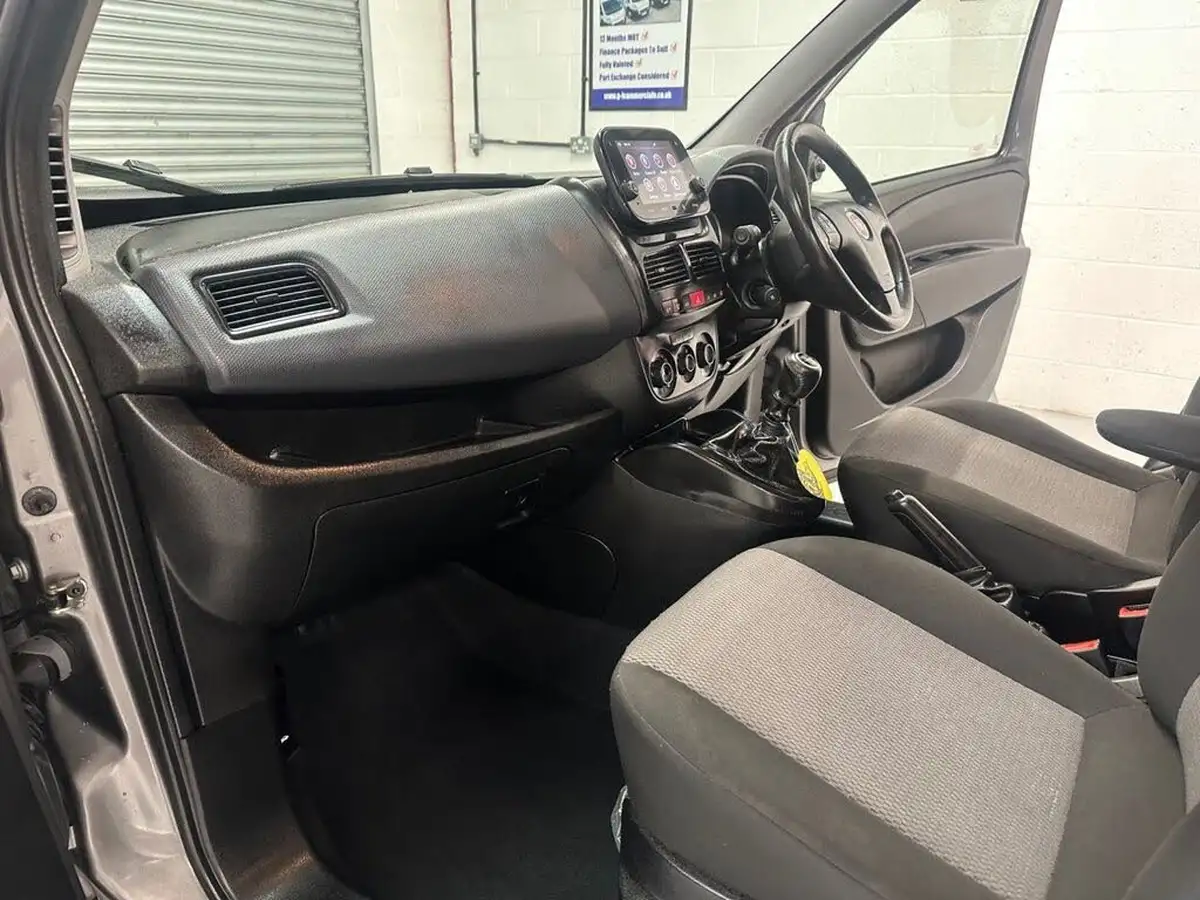 2022-fiat-doblo-cargo-16jtd-l2h1-maxi-tecnico-105bhpeu6d-passenger-big-14