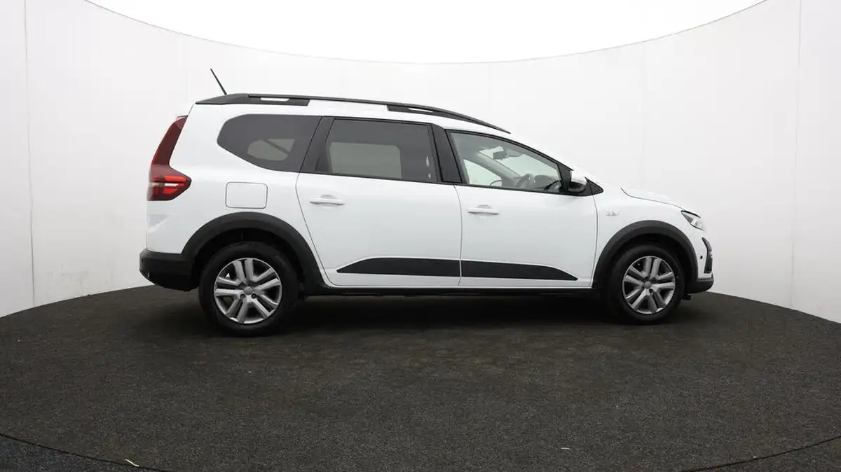 2023-dacia-jogger-10-tce-expression-big-23