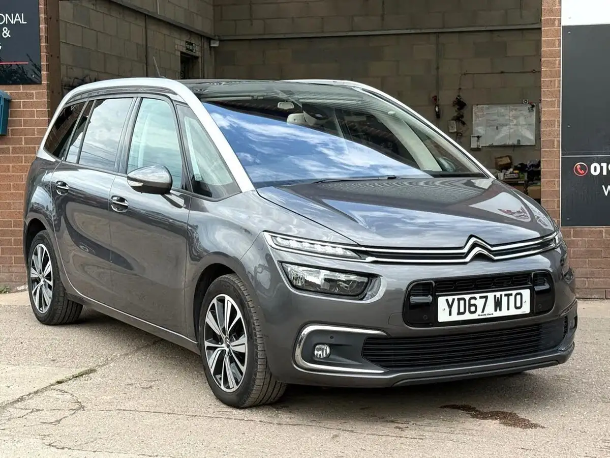 2017-citroen-grand-c4-picasso-16bluehdi-flair-big-13