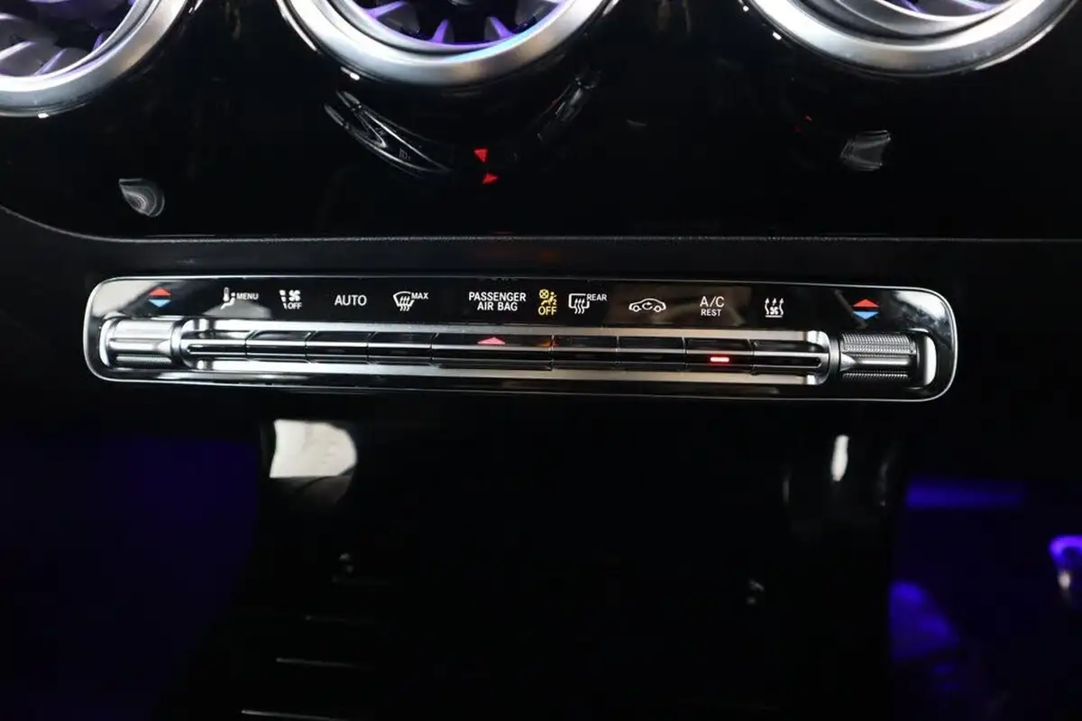 2022-mercedes-benz-a-class-13-a250e-amg-line-premium-saloon-4d-big-20