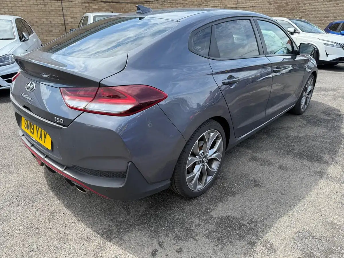 2019-hyundai-i30-14-t-gdi-n-line-nav-fastback-big-8