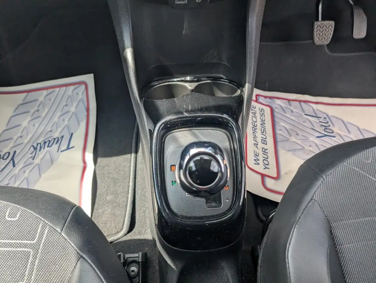 2017-toyota-aygo-10-vvt-i-x-pression-tss-5d-x-shift-big-25