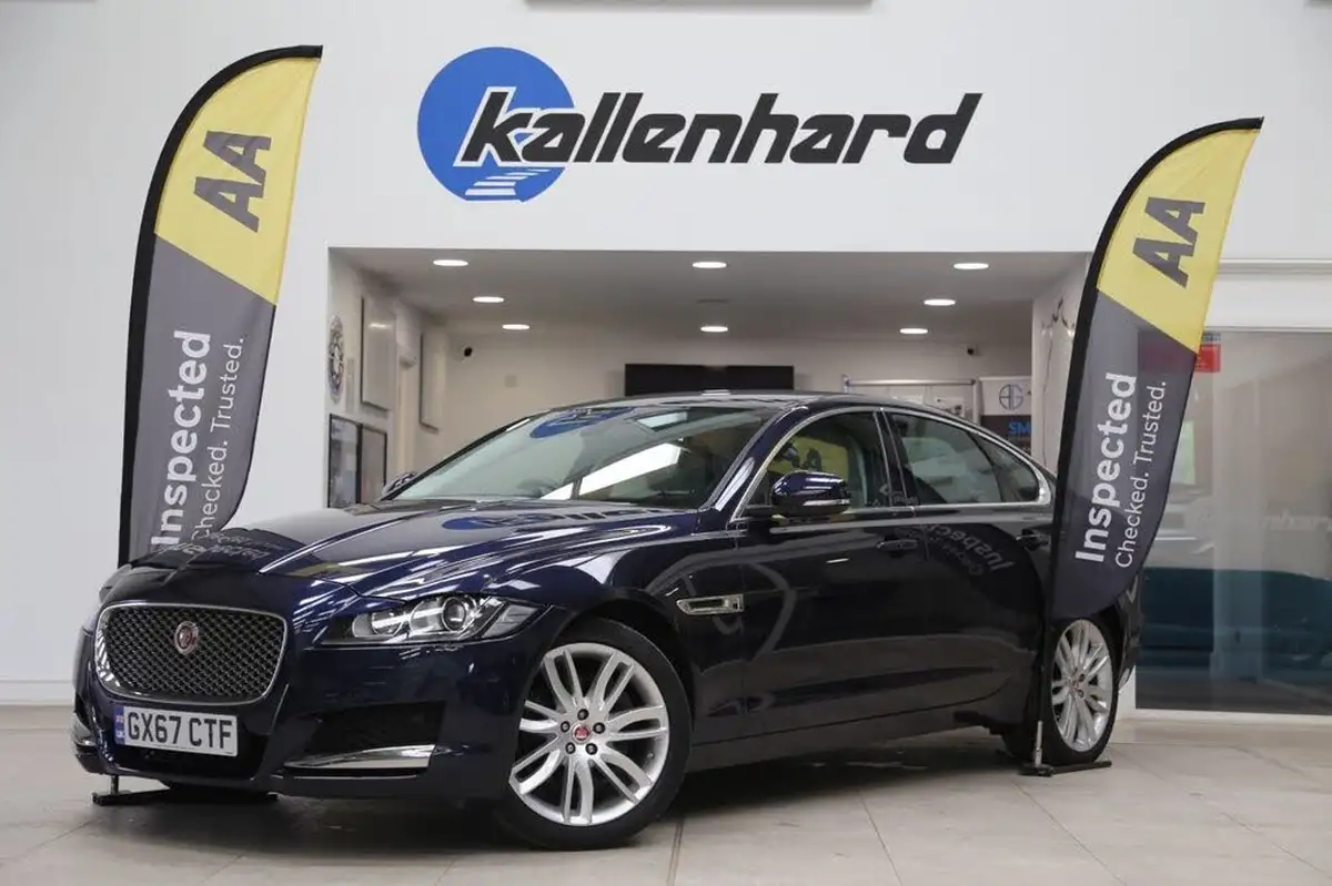 2017-jaguar-xf-20i-portfolio-200ps-saloon-4d-1999cc-big-0