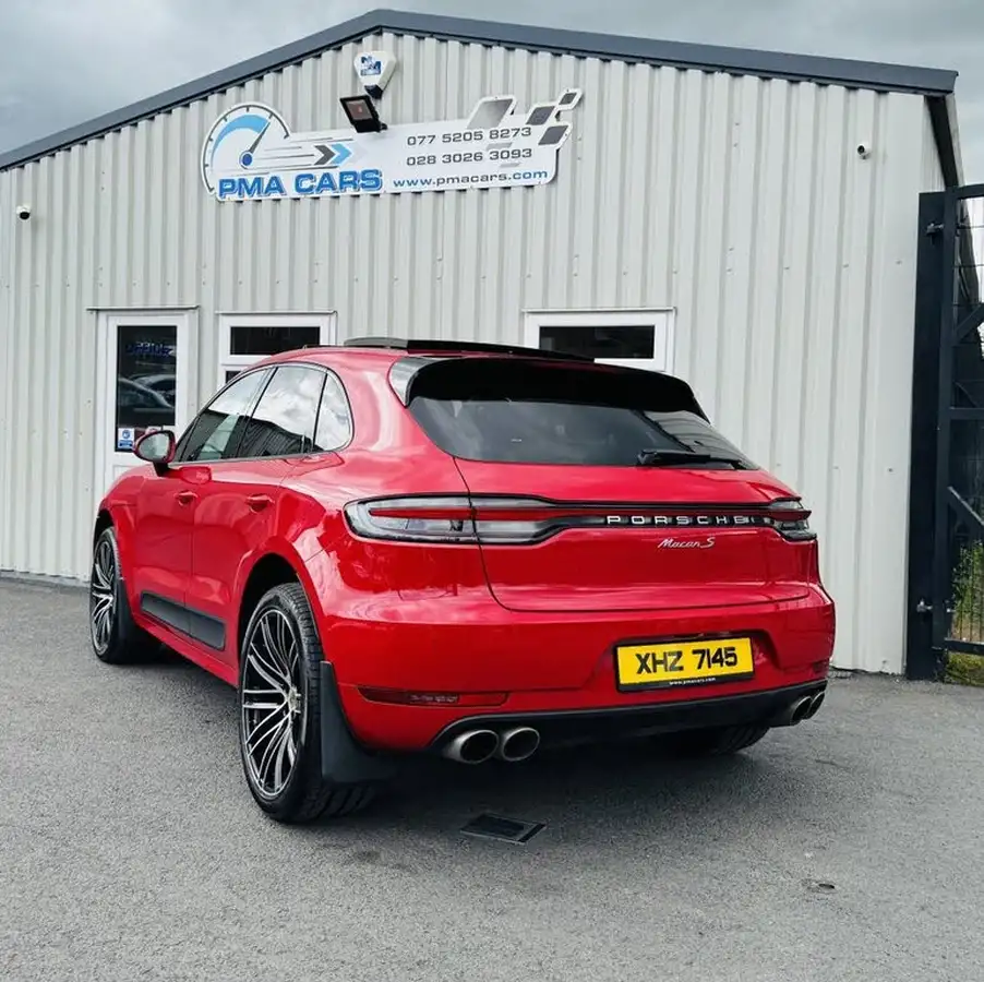 2020-porsche-macan-30-v6-s-big-3