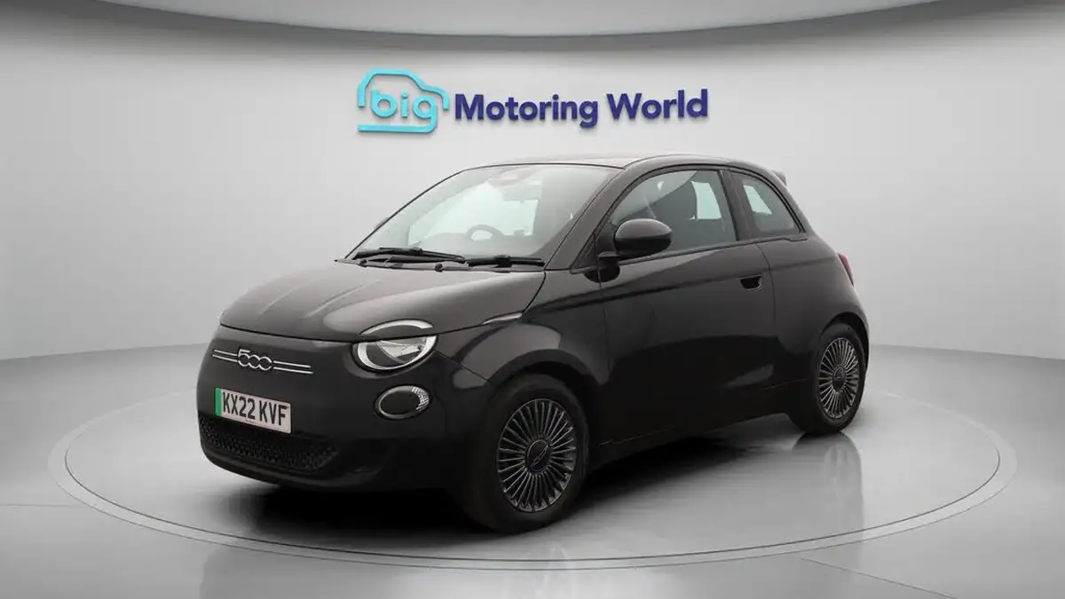 2022-fiat-500-e-icon-117bhp-big-3