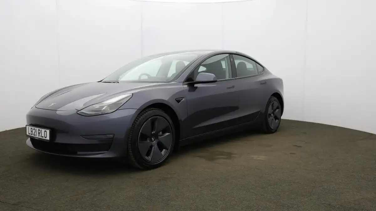 2021-tesla-model-3-e-long-range-4x4-big-39