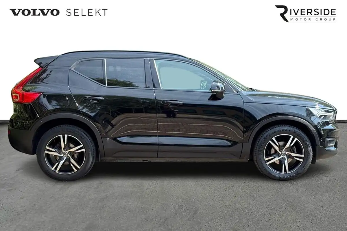 2021-volvo-xc40-15-t3-r-design-161bhp-big-3