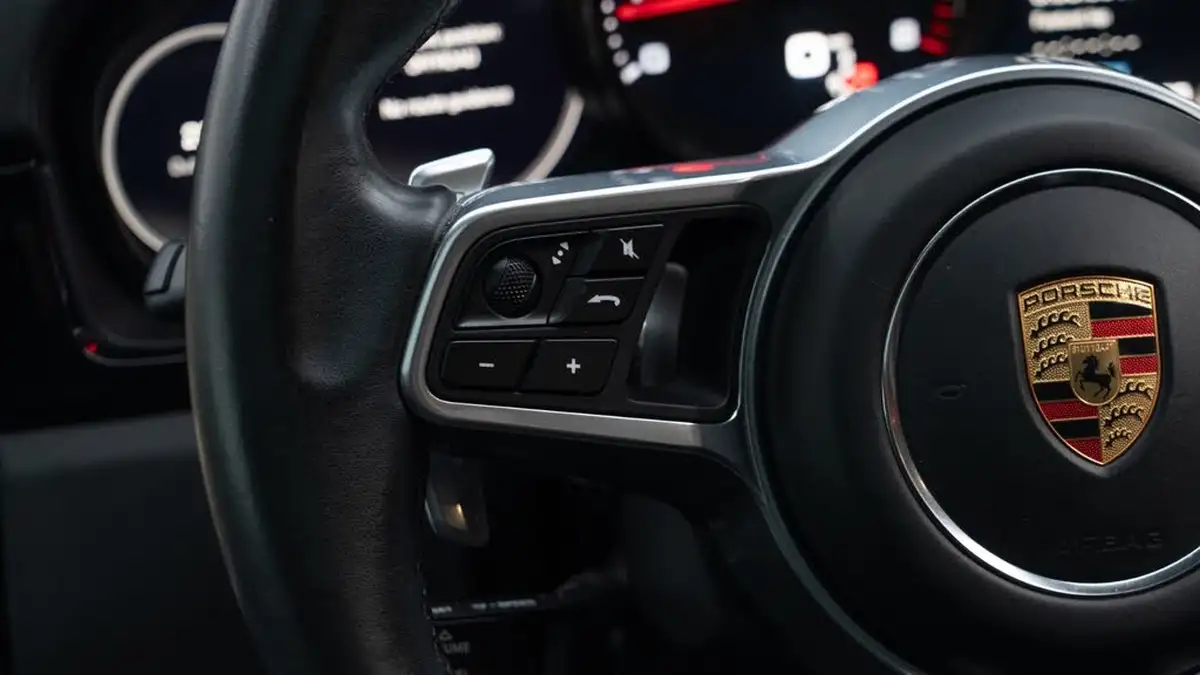 2020-porsche-cayenne-40-v8-gts-coupe-big-20