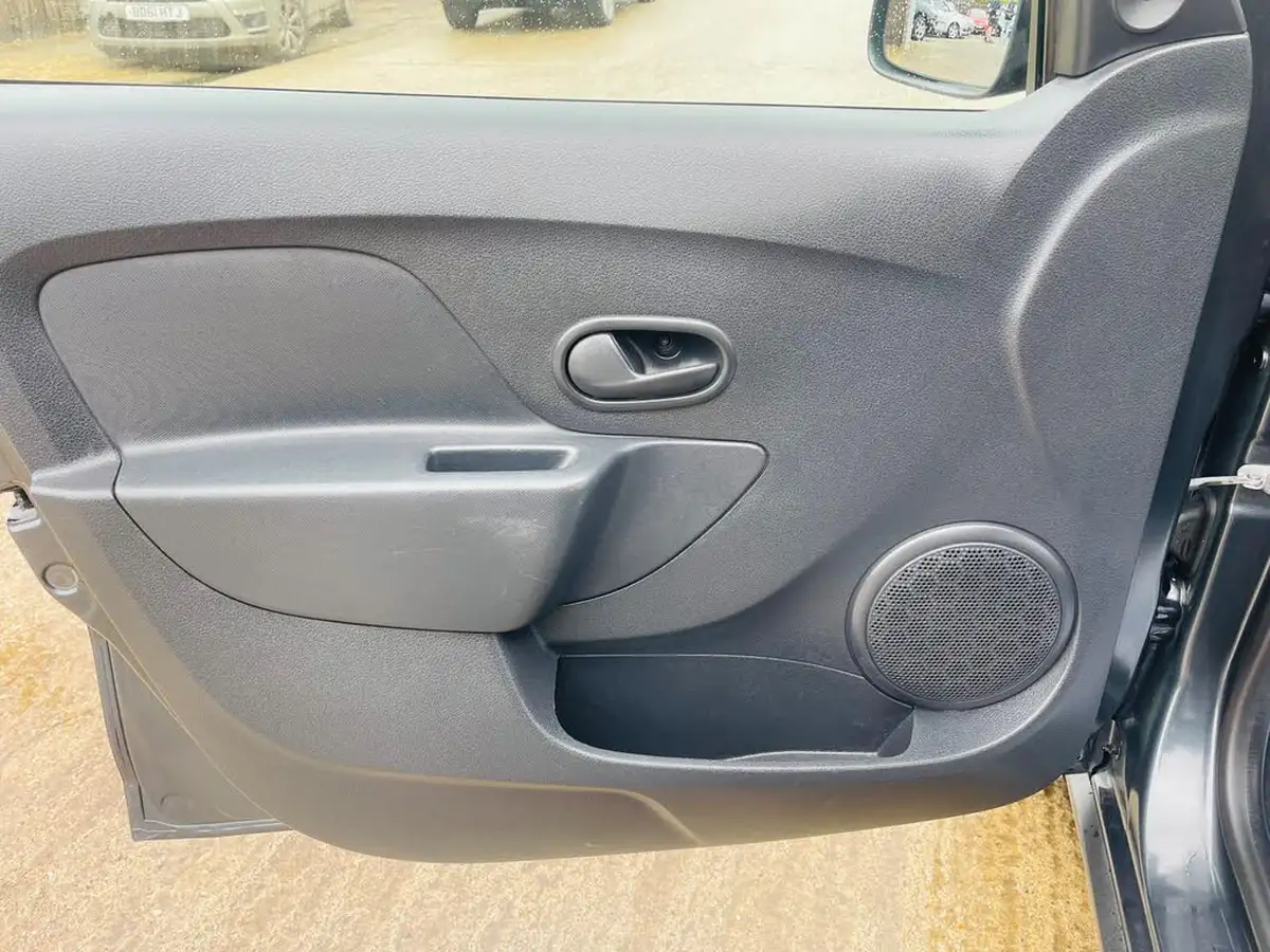 2016-dacia-sandero-stepway-09-tce-ambiance-big-31