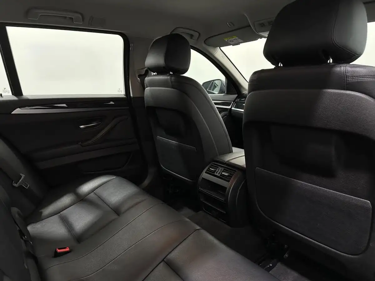 2014-bmw-5-series-20td-520d-se-touring-big-39
