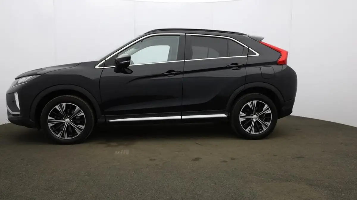 2021-mitsubishi-eclipse-cross-15-4-big-71