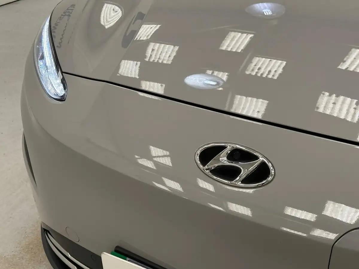 2023-hyundai-kona-e-premium-136ps-39kwh-big-3