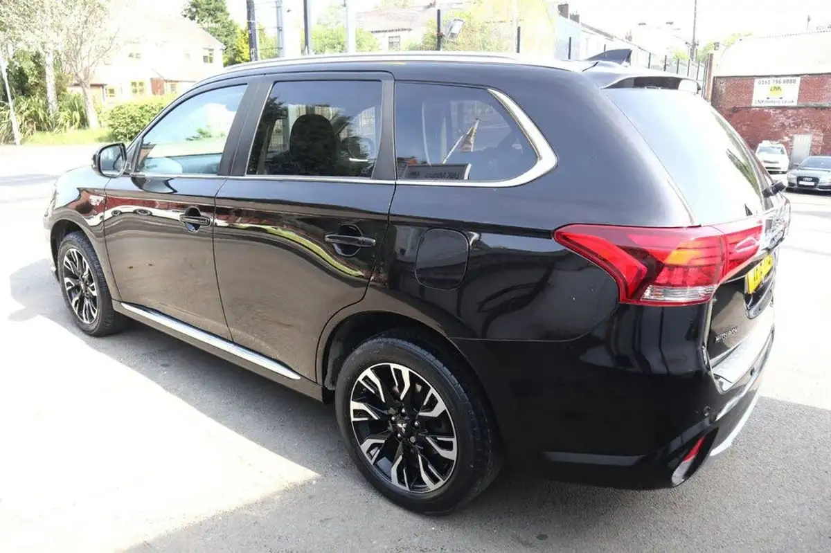 2018-mitsubishi-outlander-20-4hs-phev-5st-big-18