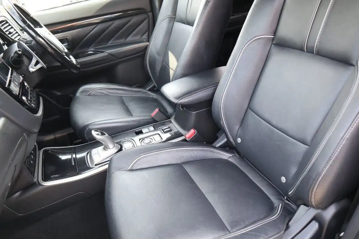 2018-mitsubishi-outlander-20-4hs-phev-5st-big-42