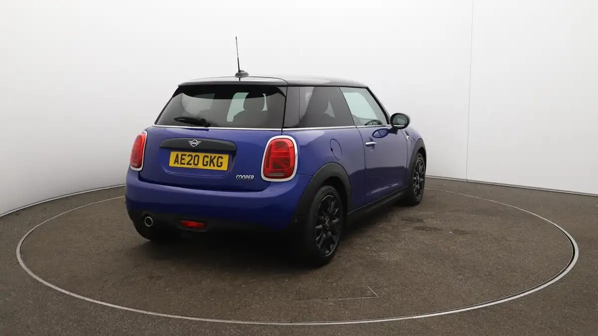 2020-mini-cooper-15-cooper-classic-nav-hatchback-3d-big-55