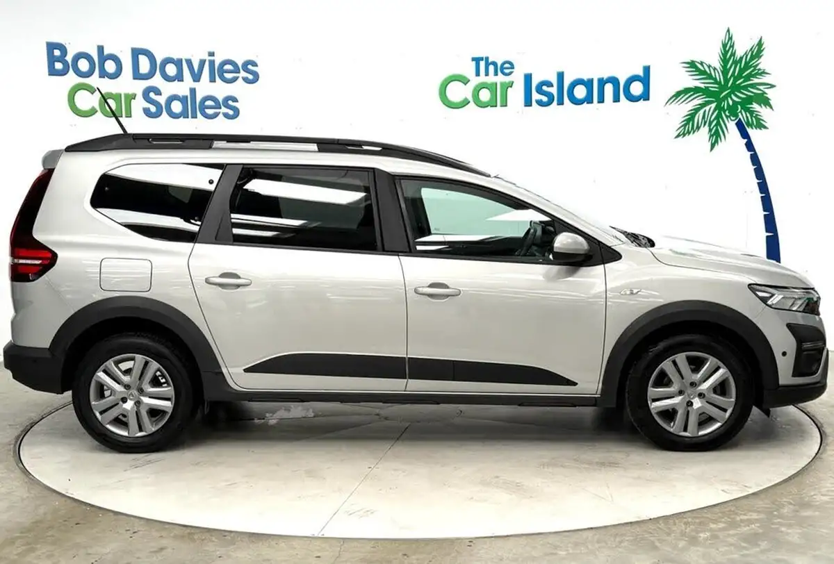 2022-dacia-jogger-10-tce-comfort-big-9