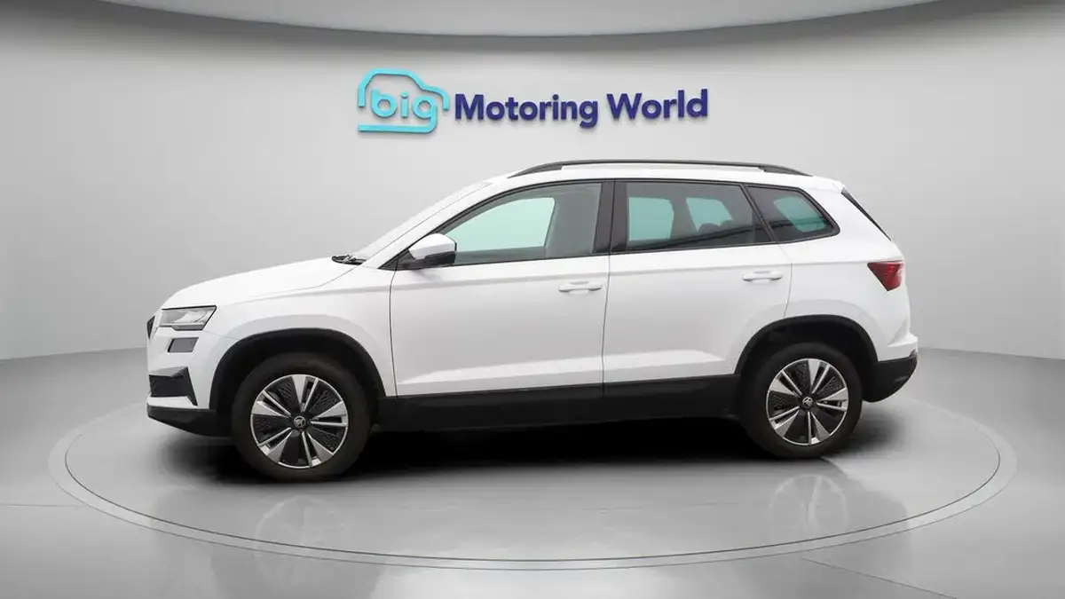 2022-skoda-karoq-15-tsi-se-drive-dsg-big-4