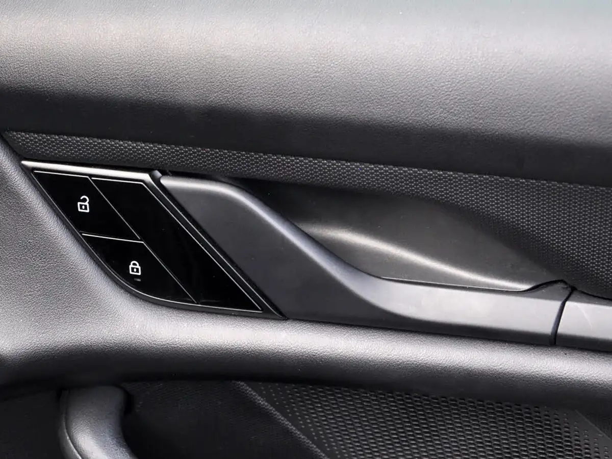 2021-porsche-taycan-e-4s-571ps-performance-battery-plus-big-31