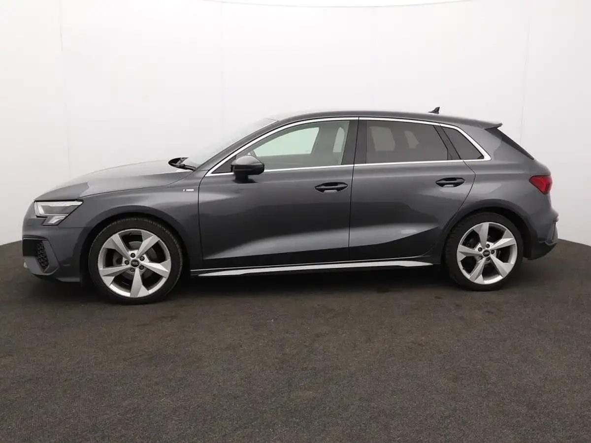 2022-audi-a3-15-35-tfsi-s-line-sportback-5d-big-5