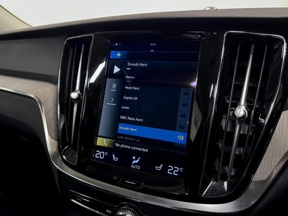 2021-volvo-v60-20-t6-inscription-350bhp-plug-in-hybrid-big-49