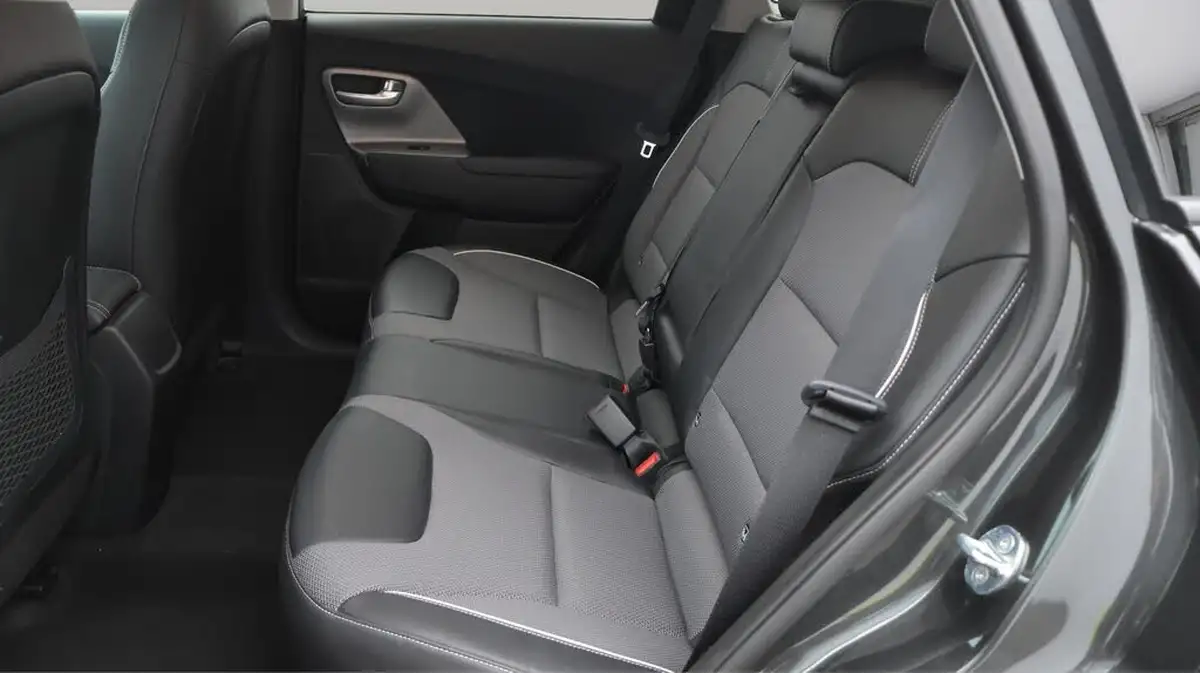 2022-kia-niro-ev-e-2-big-16