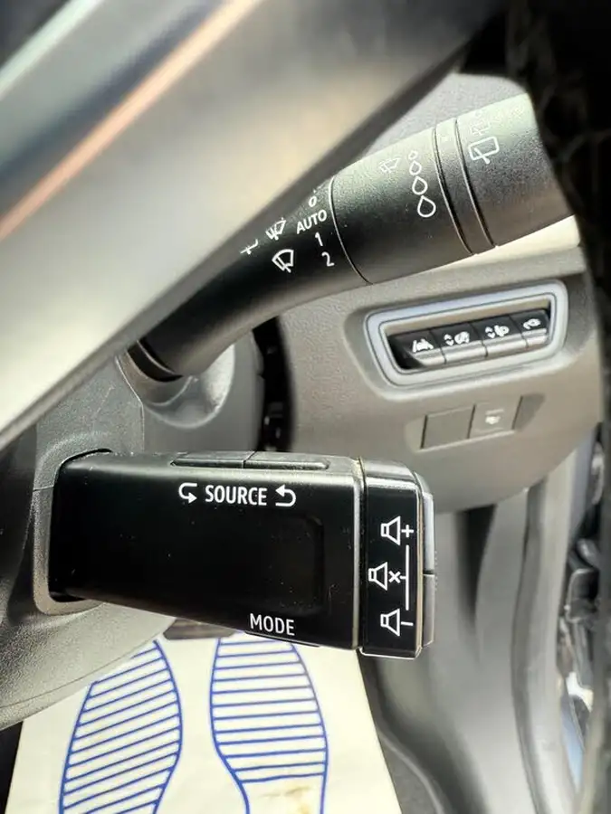 2021-renault-zoe-e-gt-line-big-29