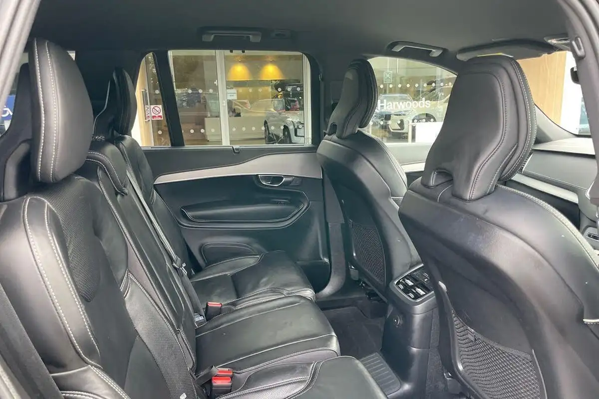 2022-volvo-xc90-20-t8-r-design-455bhp-big-23