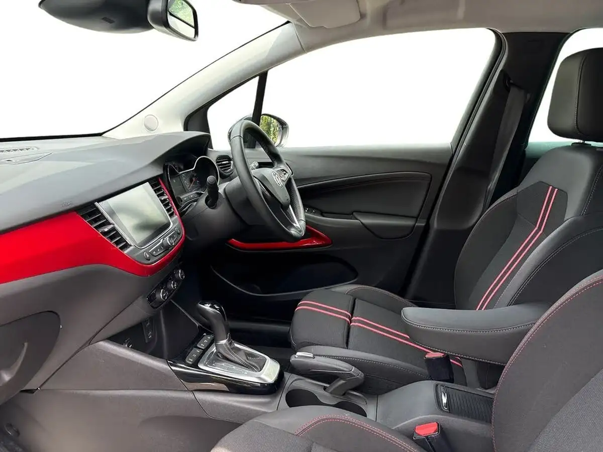 2023-vauxhall-crossland-12-gs-130ps-auto-big-9