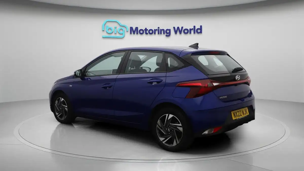 2022-hyundai-i20-10-t-gdi-se-connect-dct-big-5