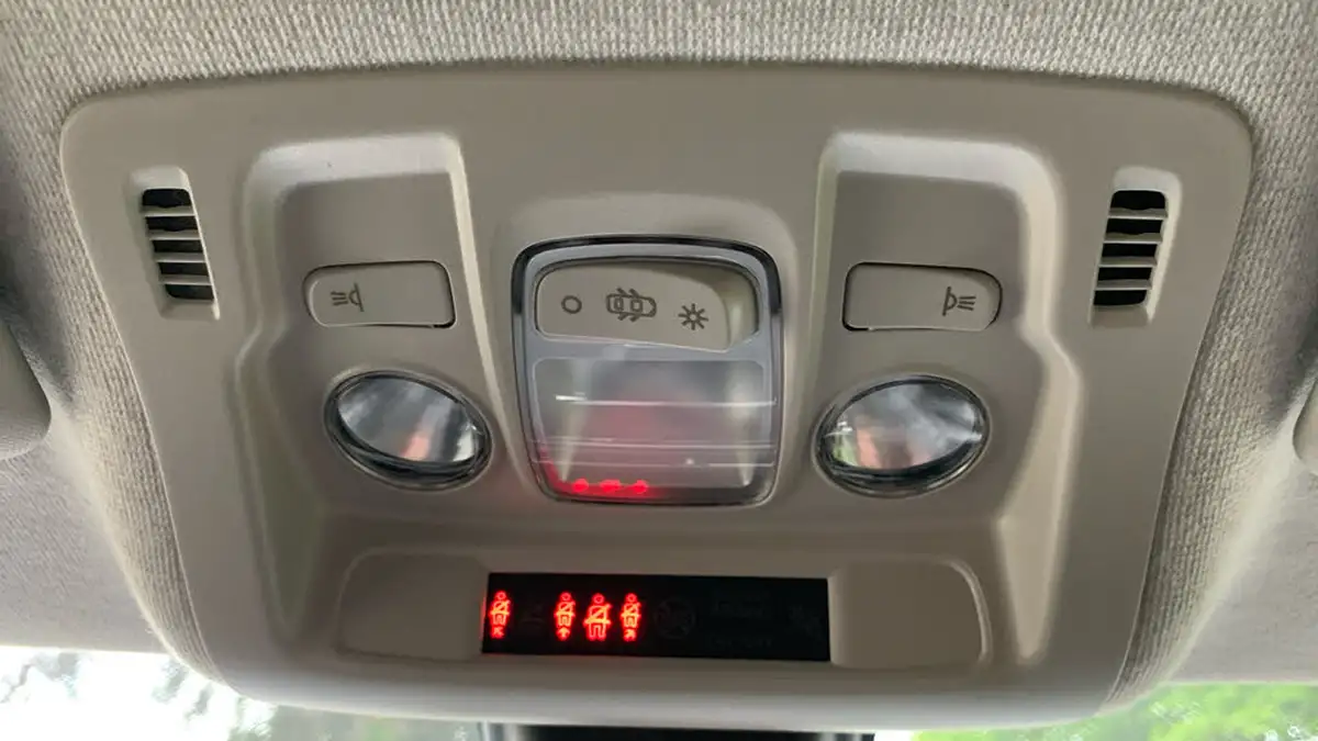 2024-citroen-c3-12-puretech-plus-110ps-eat6-big-38