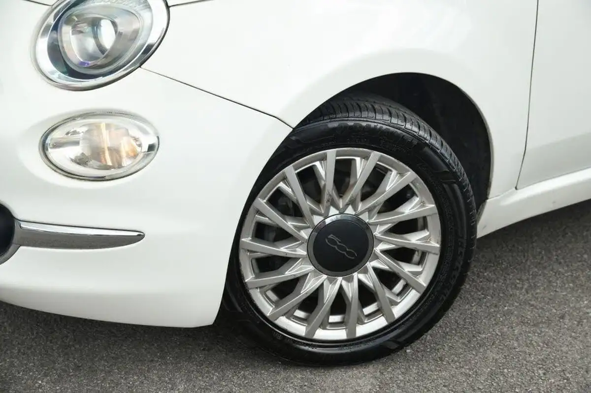 2018-fiat-500-12-lounge-big-3