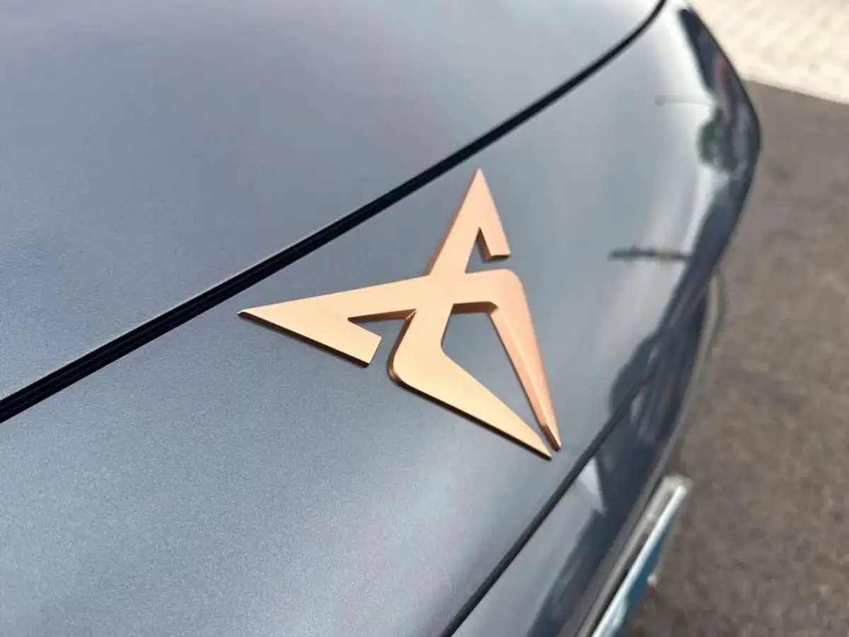 2024-cupra-formentor-15-e-hybrid-v3-big-31