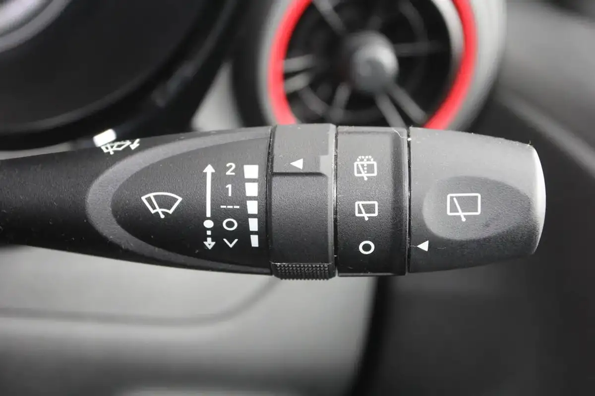 2021-hyundai-i10-10-t-gdi-n-line-big-23