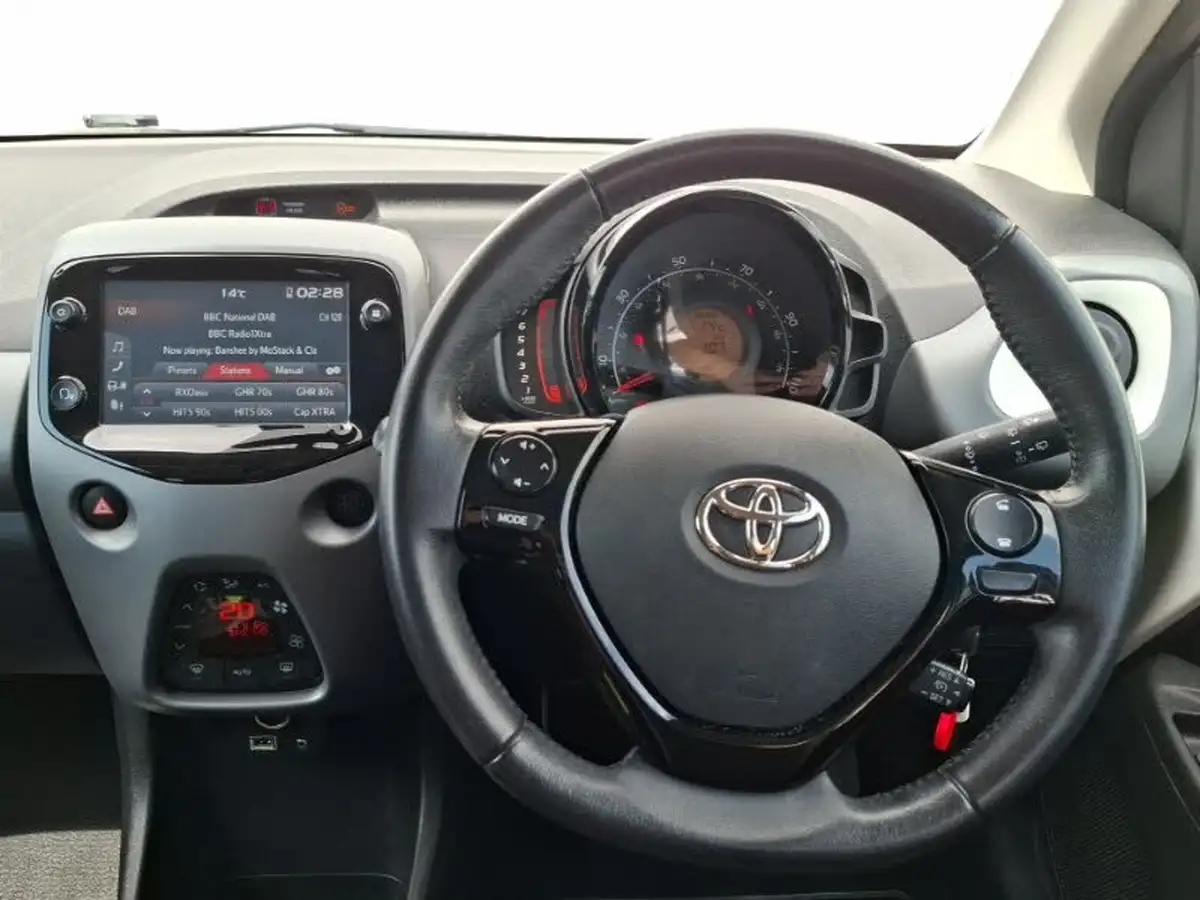 2018-toyota-aygo-10-vvt-i-x-press-71bhp-big-6