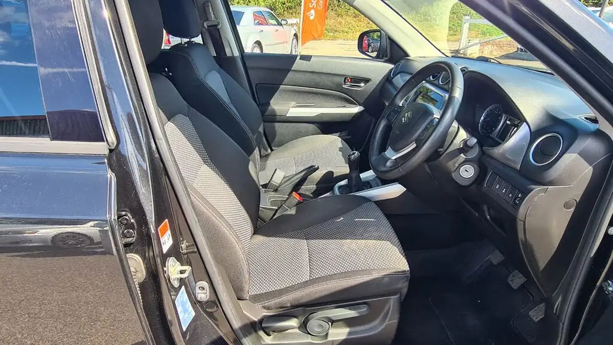 2017-suzuki-vitara-16-sz-t-big-13