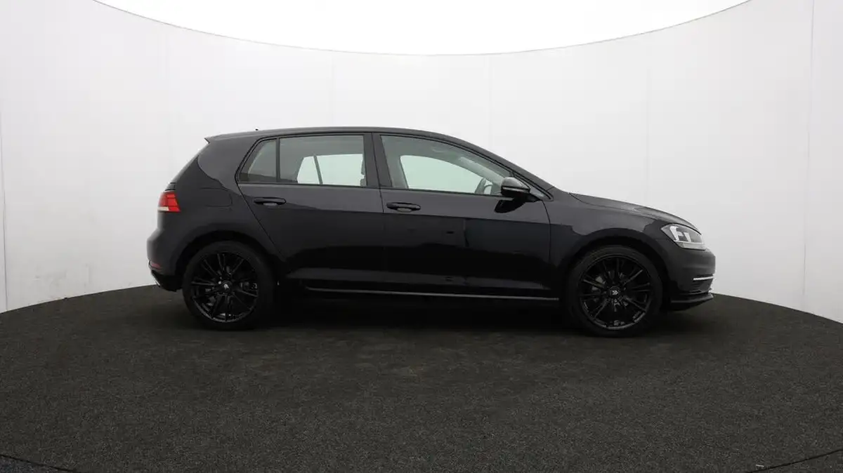 2018-volkswagen-golf-10-tsi-se-nav-110ps-ss-hatchback-5d-dsg-big-35