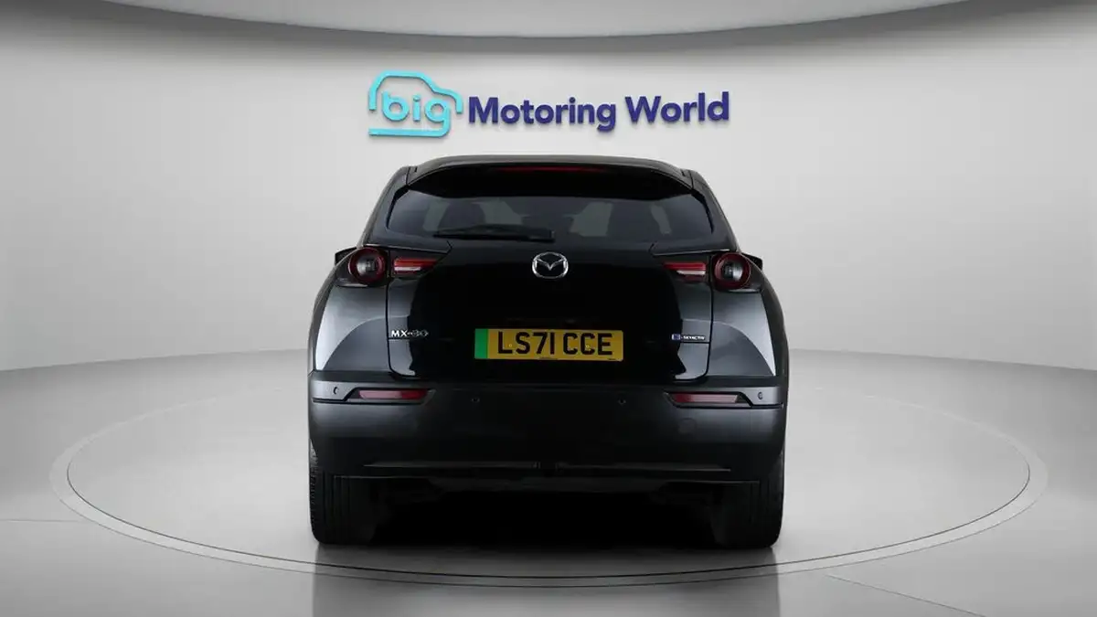 2021-mazda-mx-30-e-sport-lux-big-5
