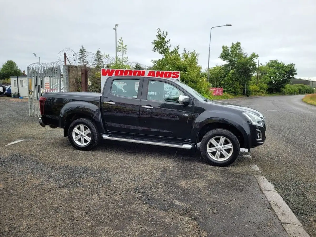 2018-isuzu-d-max-19td-yukon-double-pickup-big-1