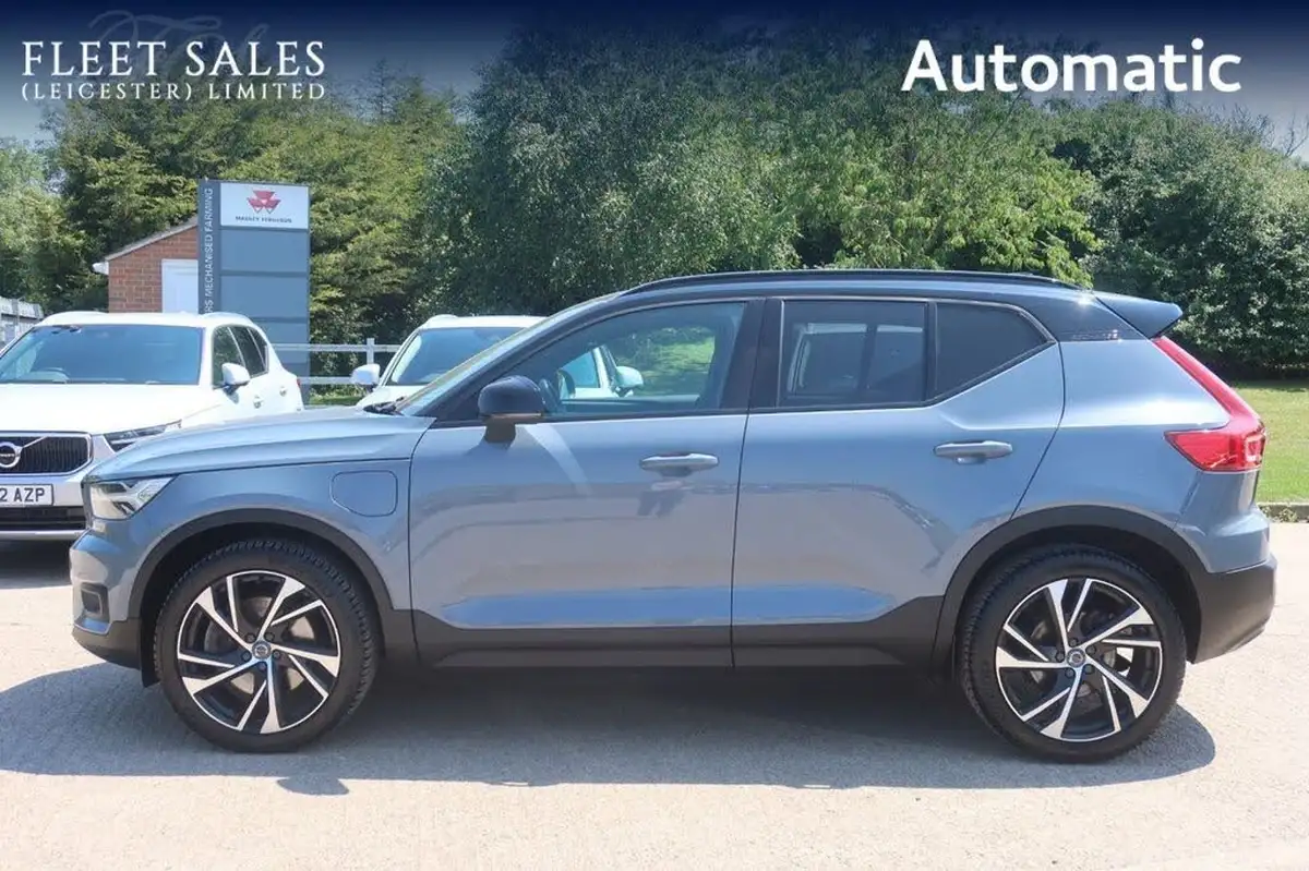 2020-volvo-xc40-15-t5-r-design-pro-plug-in-hybrid-big-1