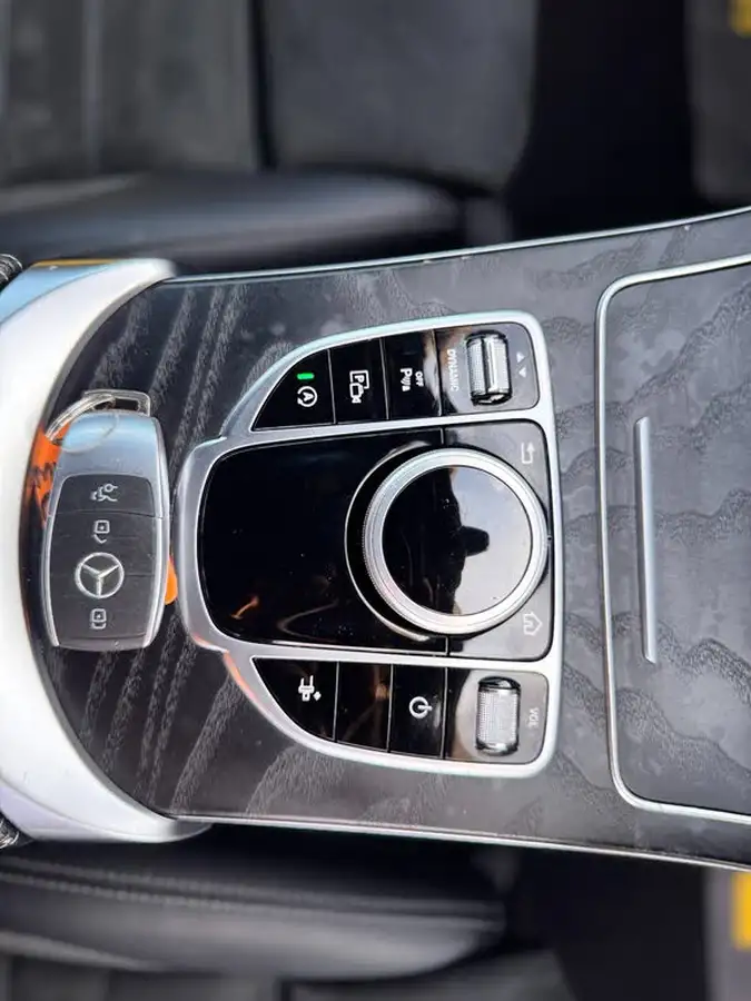 2019-mercedes-benz-c-class-15-c200-amg-line-ss-coupe-2d-big-34