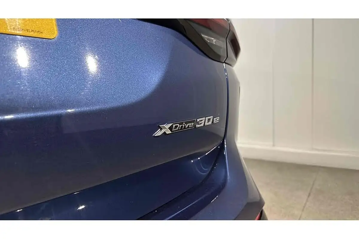 2022-bmw-x3-20-xdrive-30e-m-sport-big-16