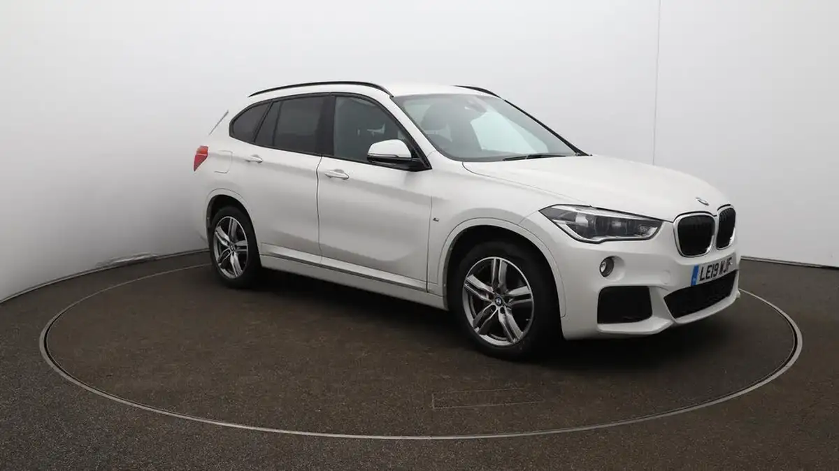 2019-bmw-x1-20-sdrive20i-m-sport-big-44