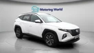 2021-hyundai-tucson-16-t-gdi-se-connect-150ps-small-1