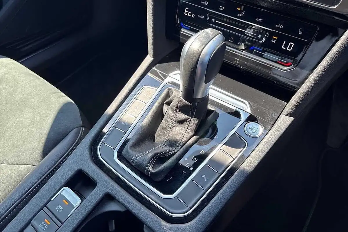2024-volkswagen-arteon-14-tsi-r-line-shooting-brake-big-18