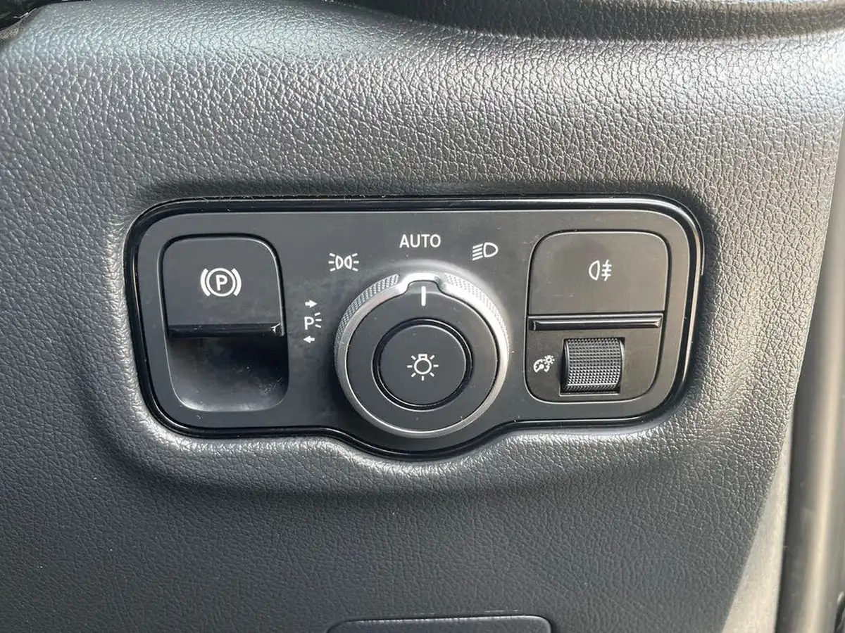 2024-mercedes-benz-vito-20cdi-119-select-l2-crew-big-27