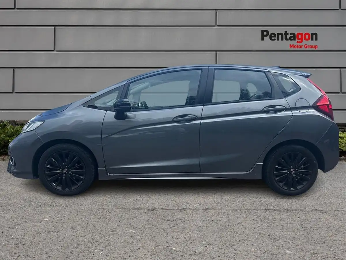 2018-honda-jazz-15-i-vtec-sport-cvt-big-14