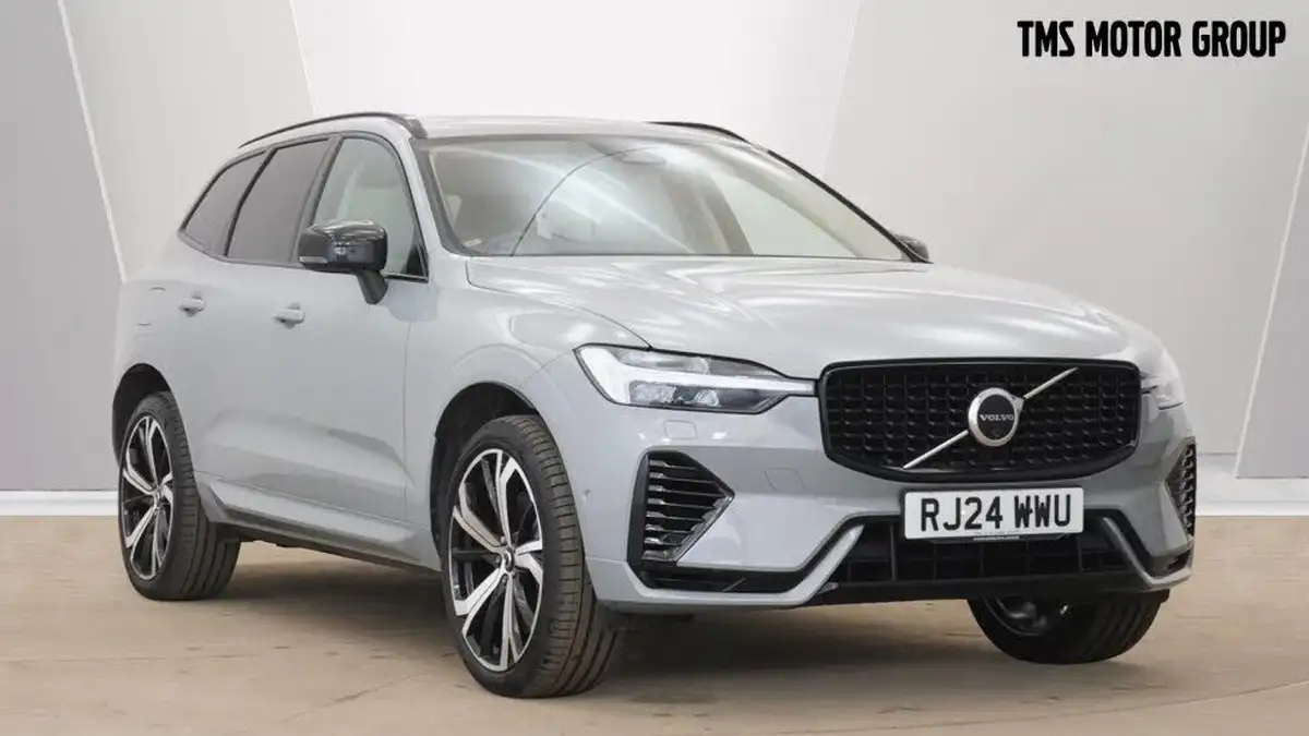 2024-volvo-xc60-20-t8-ultimate-dark-big-0